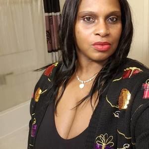 Meet your Posher, Dana